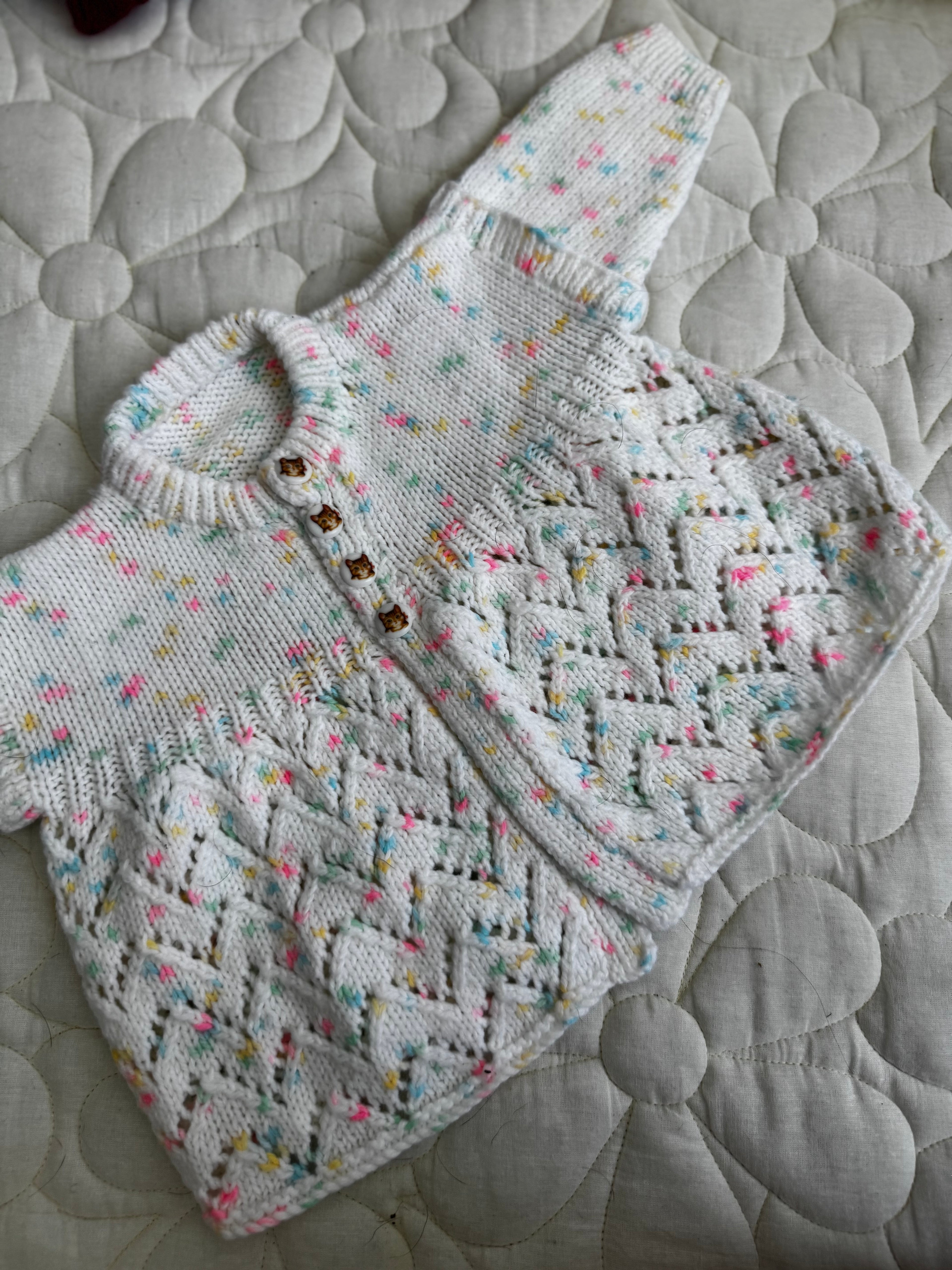3-6 multicoloured fleck cat button cardi