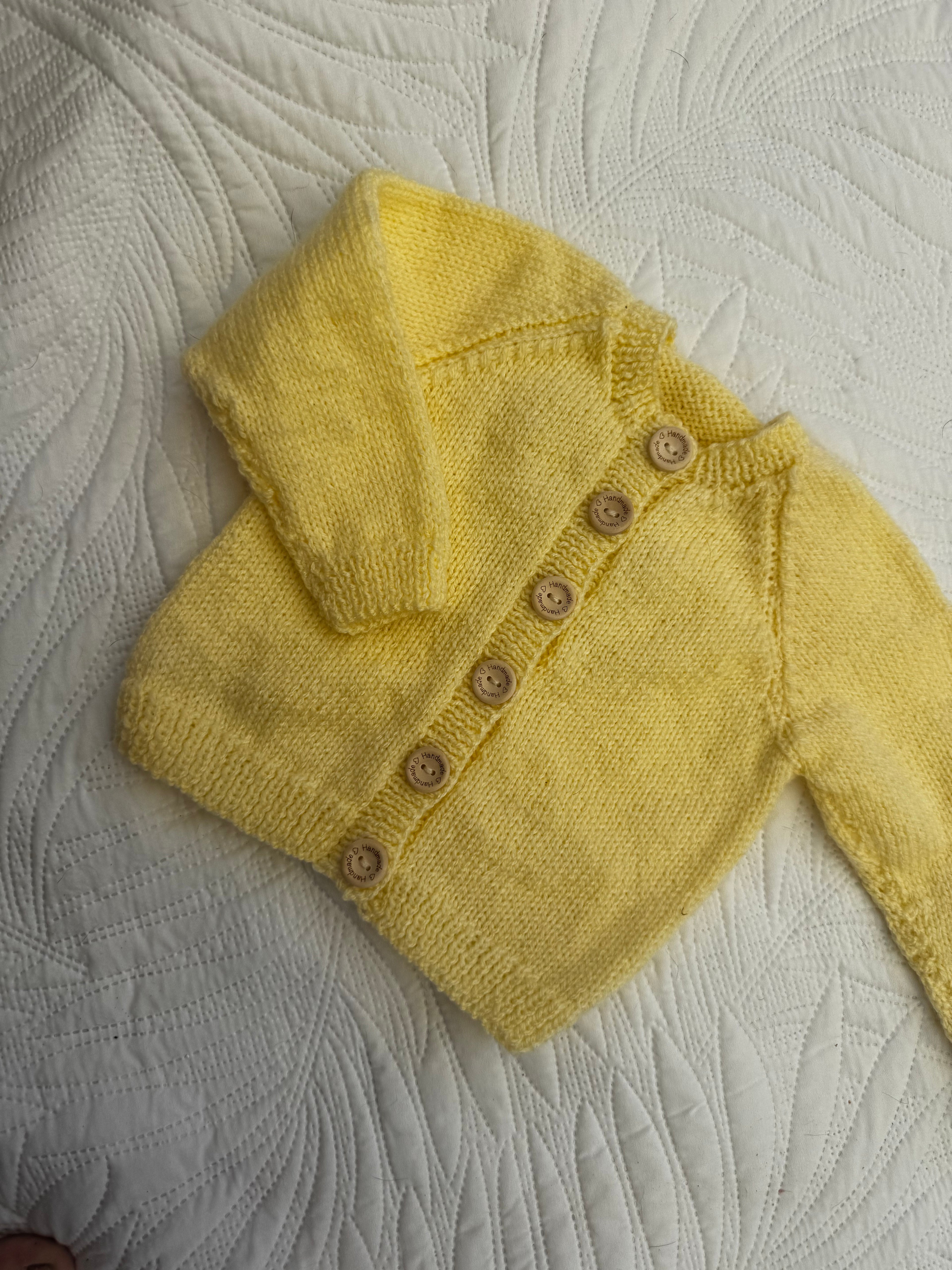 Heirloom cardigan in lemon