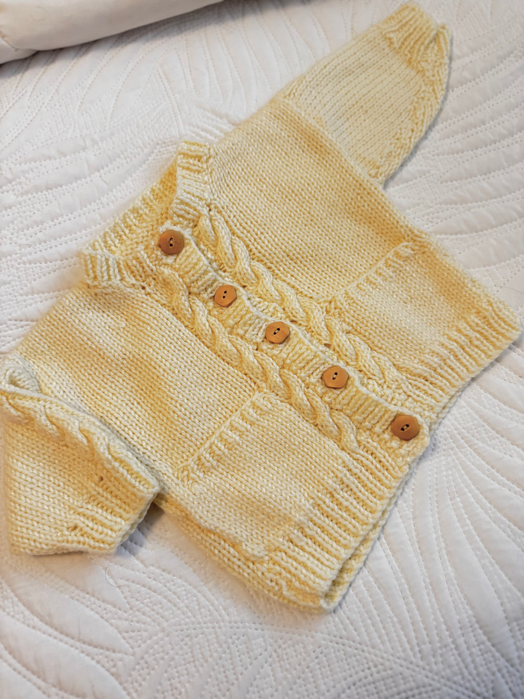 9-18m Lemon/cream hand knit