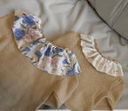 Sewn ruffle collar