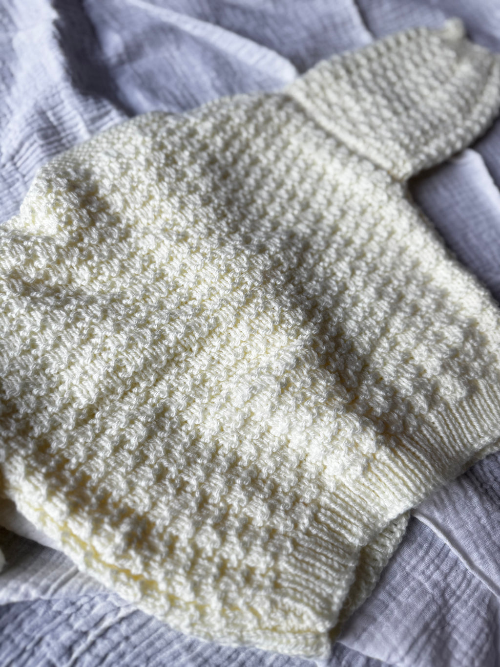 12-24m Lemon hand knit