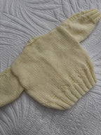 0-3 lemon hand knit
