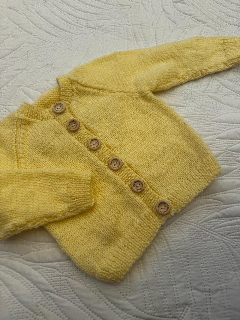 Heirloom cardigan in lemon