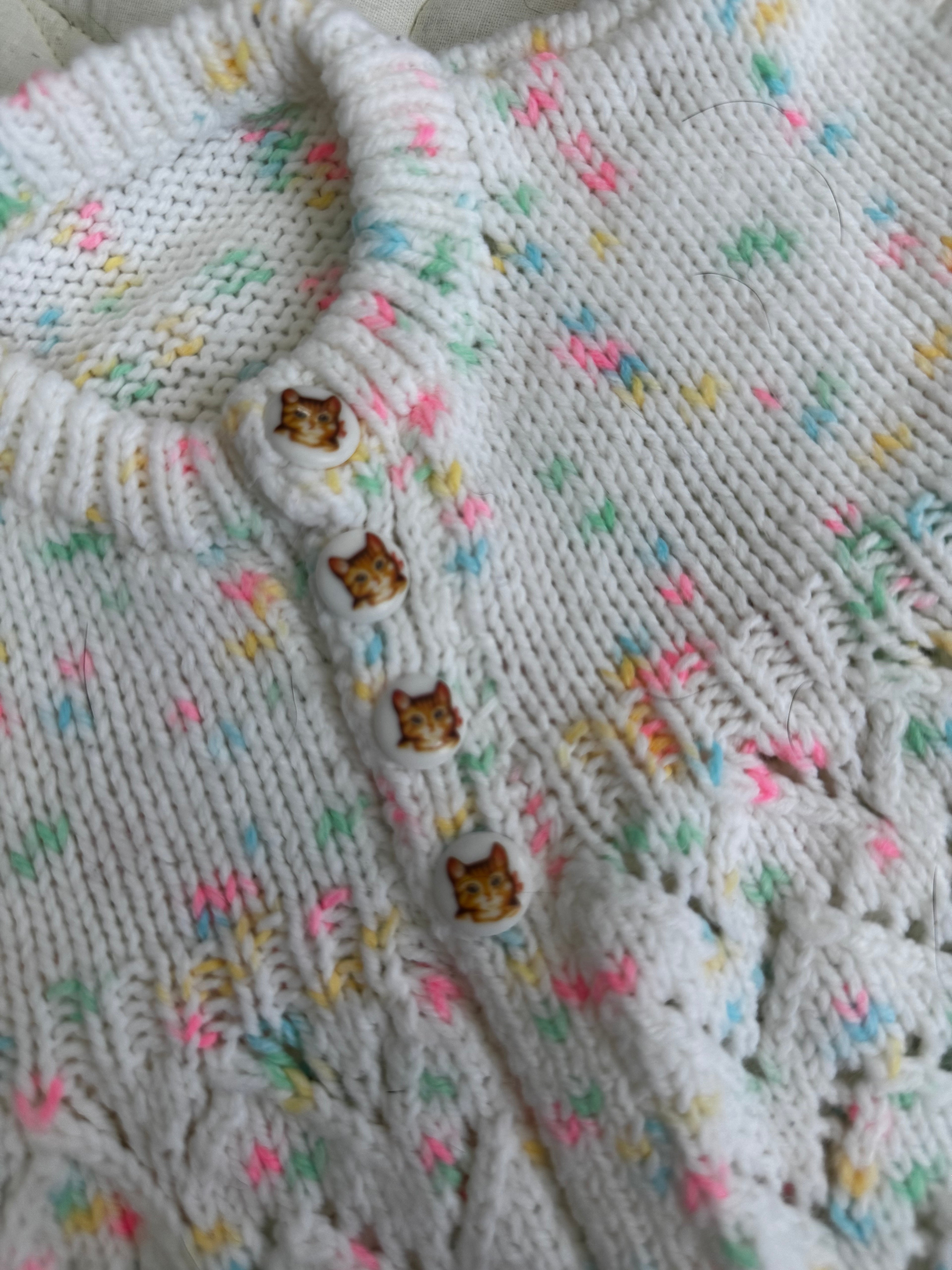 3-6 multicoloured fleck cat button cardi