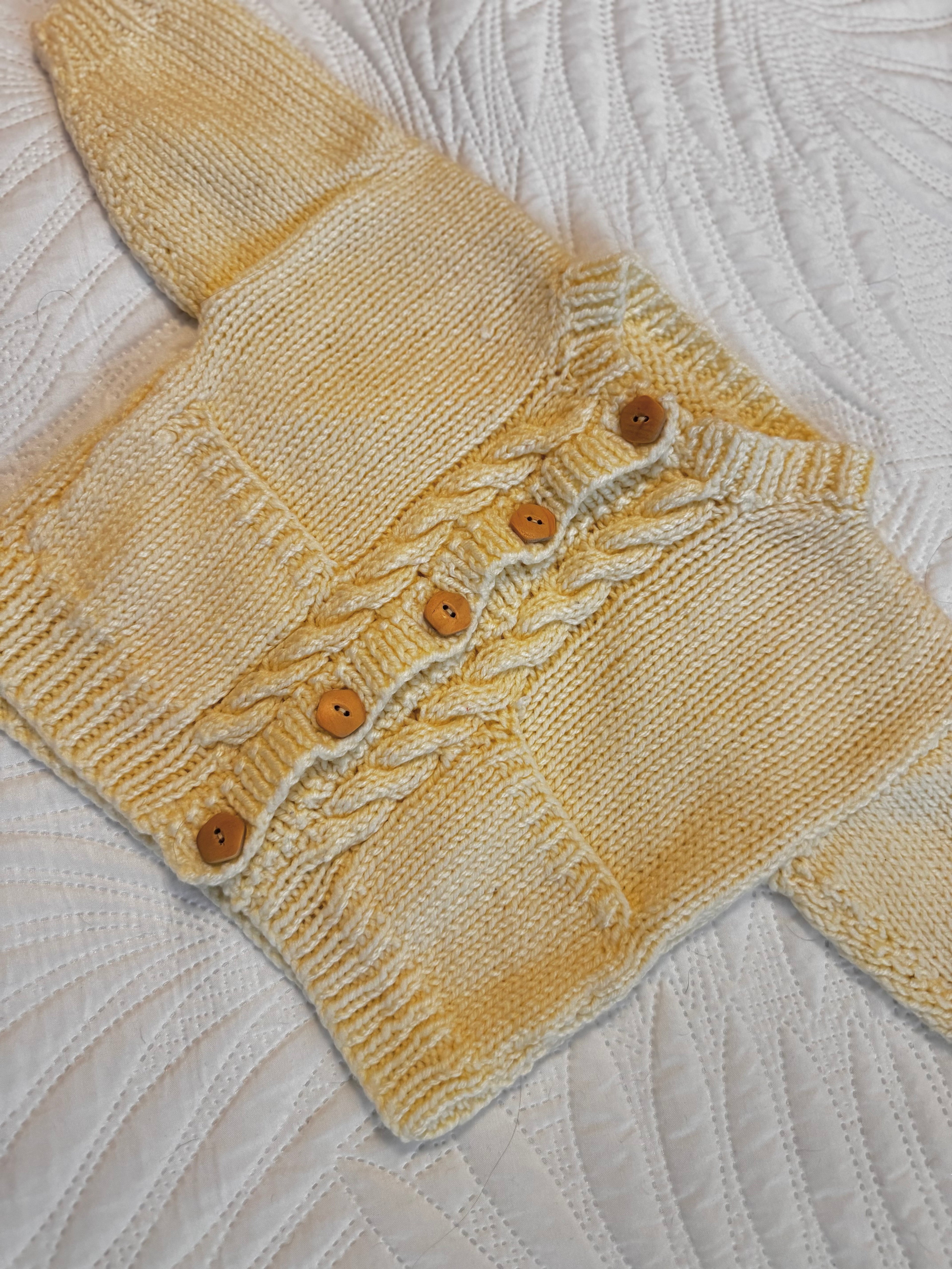 9-18m Lemon/cream hand knit