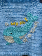 Hand-Knit Baby Cardigan – Whale & Fish Embroidery (0–6 Months, Unisex)